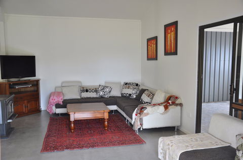 Nature's Echo Farm Stay - Accommodation Redcliffe 0