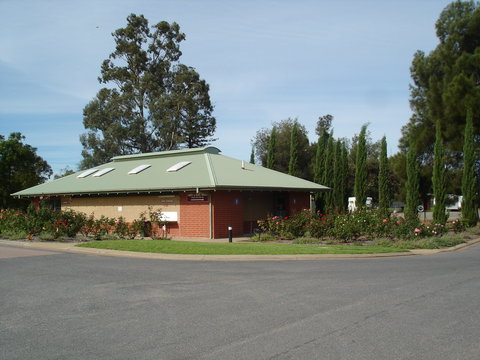 Port Pirie Beach Caravan Park - Accommodation Redcliffe 2