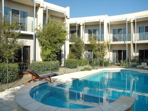 Rye Hotel Accommodation - Accommodation Redcliffe 1