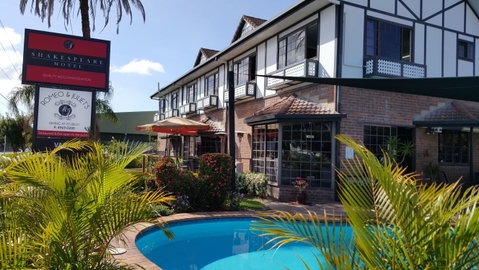 Shakespeare Motel - Accommodation Redcliffe 0