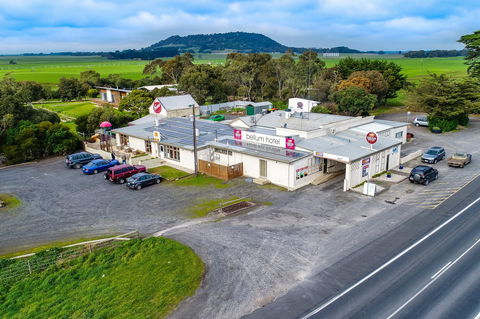 The Bellum Hotel - Accommodation Redcliffe 1