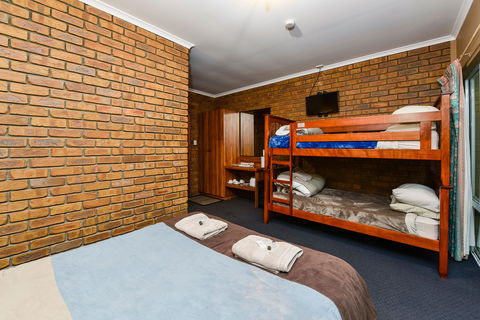 The Bellum Hotel - Accommodation Redcliffe 2