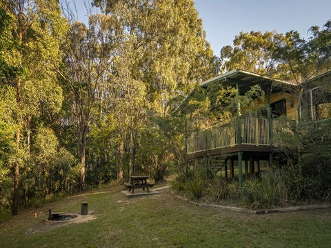 Tuckers Rocks Cottage - Accommodation Redcliffe 0