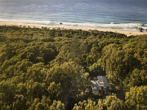 Tuckers Rocks Cottage - Accommodation Redcliffe 1
