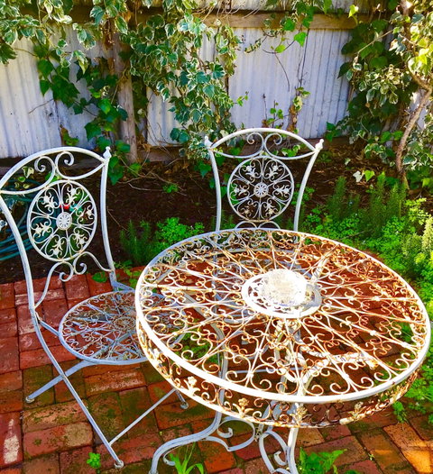 3 Divas Accommodation - The Moscato Cottage - Accommodation Redcliffe 2