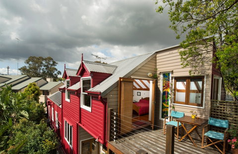 An Oasis In The City - Accommodation Redcliffe 0
