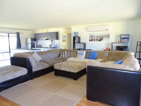 Baydream - Accommodation Redcliffe 1