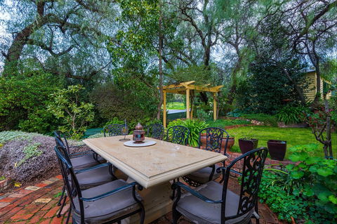 Bendigo Cottages Bed And Breakfast - Accommodation Redcliffe 2