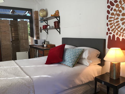 Casey Street Suite And Studio - Accommodation Redcliffe 2