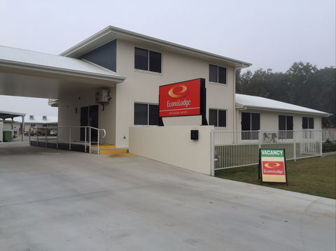 EconoLodge Beachside Motel - Accommodation Redcliffe 0