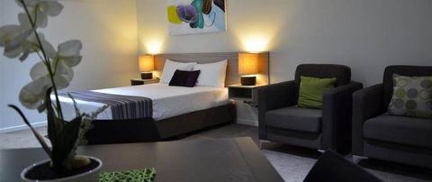 EconoLodge Beachside Motel - Accommodation Redcliffe 1