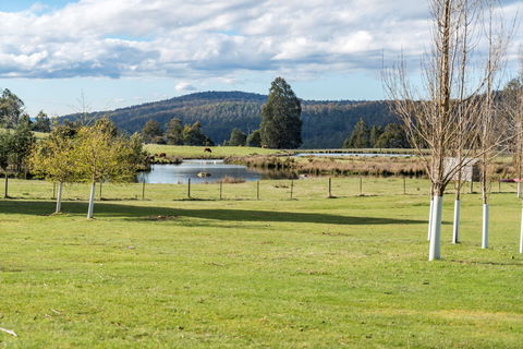 Highland Caravan Park - Accommodation Redcliffe 1