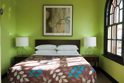 Hotel Warrnambool - Accommodation Redcliffe 0