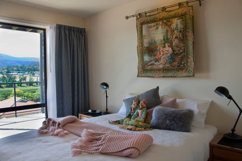 New Norfolk Apartments - Accommodation Redcliffe 1