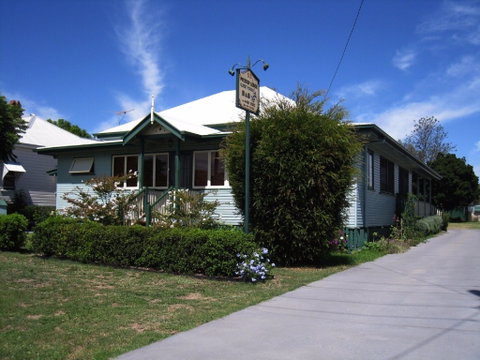 Pitstop Lodge B & B - Accommodation Redcliffe 0