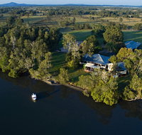 Riverside Holiday Retreat Yamba - Accommodation Redcliffe