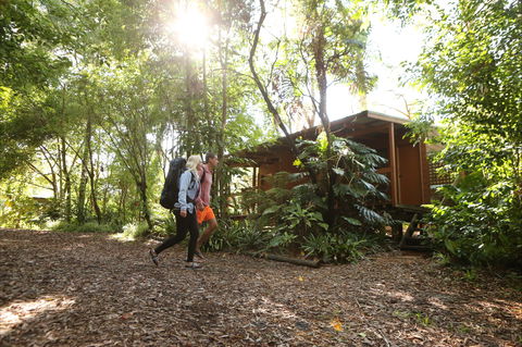 Samurai Beach Bungalows Port Stephens YHA - Accommodation Redcliffe 1