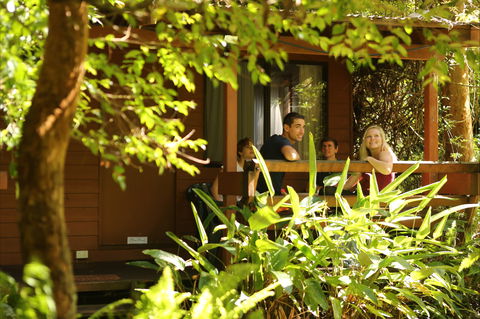Samurai Beach Bungalows Port Stephens YHA - Accommodation Redcliffe 2