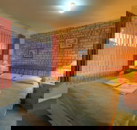 Talbingo Tourist Caravan Park - Accommodation Redcliffe