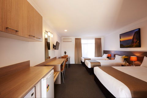 Adelong Motel - Accommodation Redcliffe 2