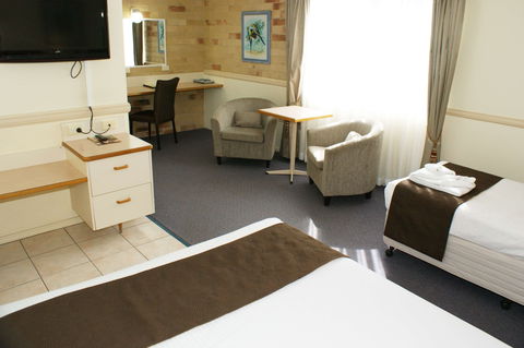 Best Western Ambassador Motor Lodge - Accommodation Redcliffe 2