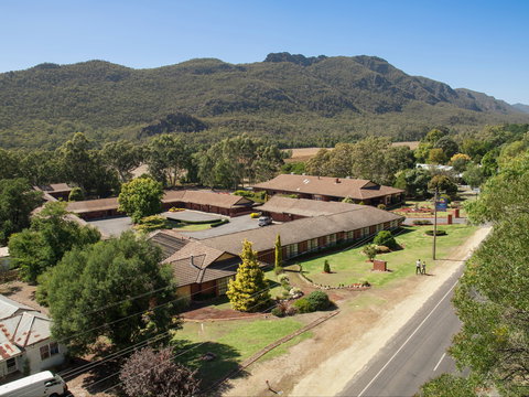 Country Plaza Halls Gap - Accommodation Redcliffe 1