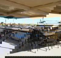 Deck to Sea - Accommodation Redcliffe