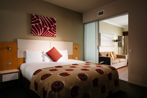 Grand Hotel And Apartments Townsville - Accommodation Redcliffe 1