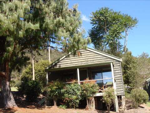 Greenwood Cabin - Accommodation Redcliffe 0
