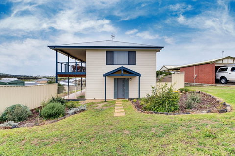 Hayborough Haven 3 - 3 Fifth Avenue - Hayborough - Accommodation Redcliffe 1