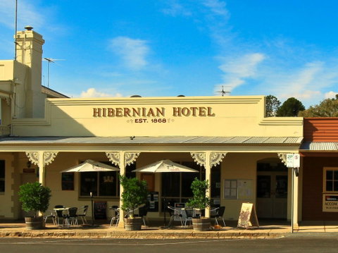 Hibernian Hotel Apartments - Accommodation Redcliffe 0