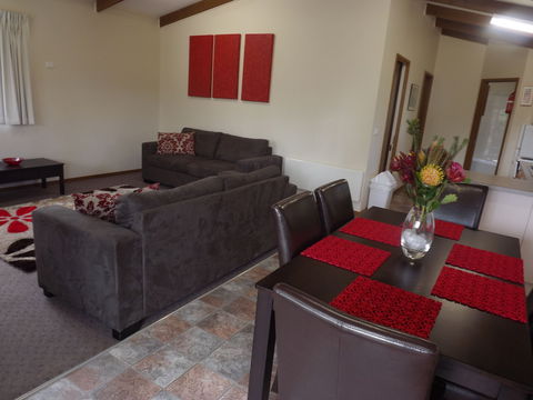 High Country Holiday Park - Accommodation Redcliffe 1