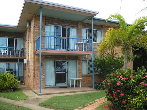 Lisianna Holiday Apartments - Accommodation Redcliffe 0