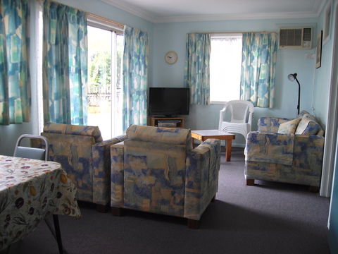 Lisianna Holiday Apartments - Accommodation Redcliffe 1