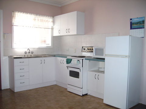 Lisianna Holiday Apartments - Accommodation Redcliffe 2