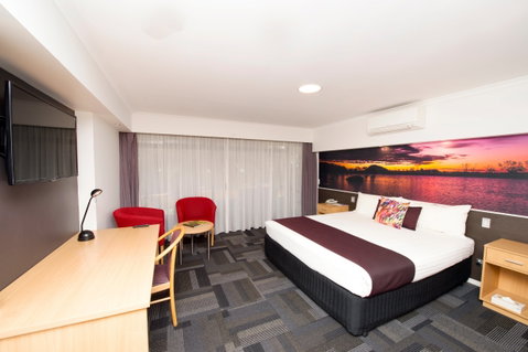 Mercure Alice Springs Resort - Accommodation Redcliffe 0