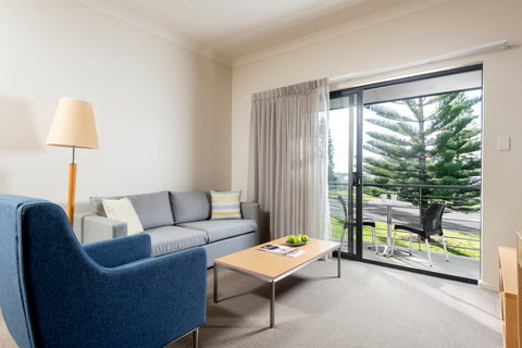Quest Bunbury  Apartment Hotel - Accommodation Redcliffe 2