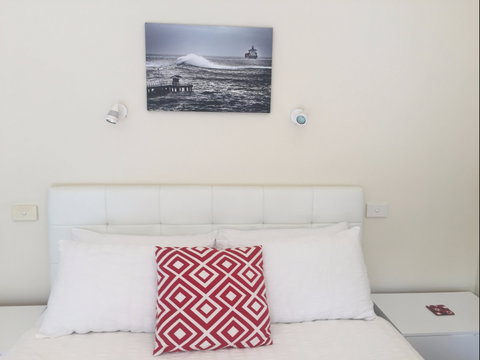 Springtide Studio Apartments - Accommodation Redcliffe 0