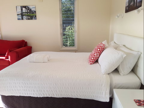 Springtide Studio Apartments - Accommodation Redcliffe 1