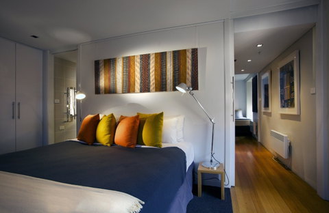Sullivans Cove Apartments - Harbourside - Accommodation Redcliffe 2