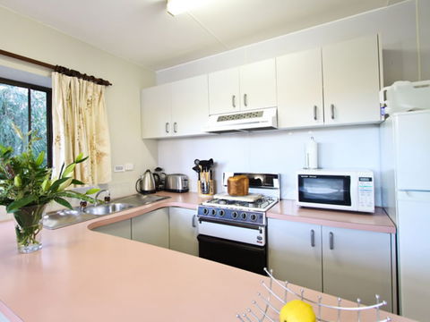 Talmalmo Cottage - Accommodation Redcliffe 2