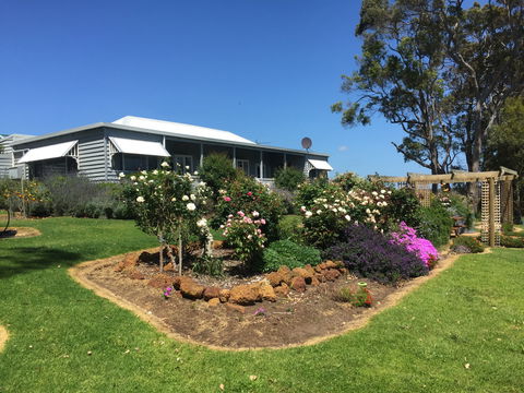 Great Southern Outback Tours & Accommodation - Accommodation Redcliffe 0