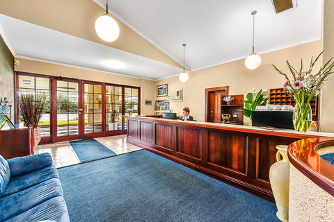 The Henty - Accommodation Redcliffe 2