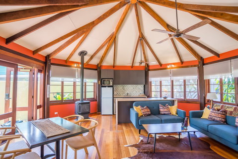 The African Village - By Clouds - Accommodation Redcliffe 1
