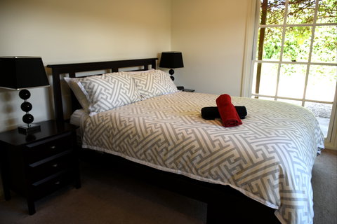 Wagga Riverside Apartments - Accommodation Redcliffe 1
