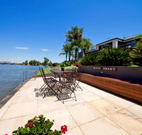 Waterfront Holiday Houses - Accommodation Redcliffe