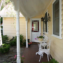 Yuulong Bed And Breakfast - Accommodation Redcliffe 1