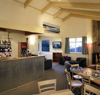 Cooroona Alpine Lodge - Accommodation Redcliffe