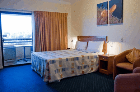 Kacys Bargara Beach Motel - Accommodation Redcliffe 0