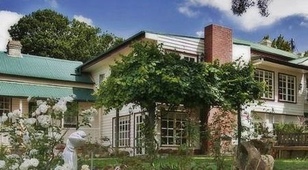 Forest Edge Country House - Accommodation Redcliffe 1